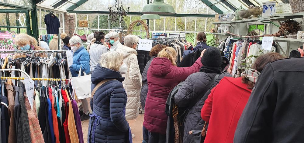 Lions Verkaufsstand